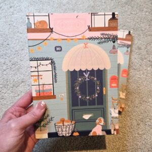 Jouluinen vihko kädessä